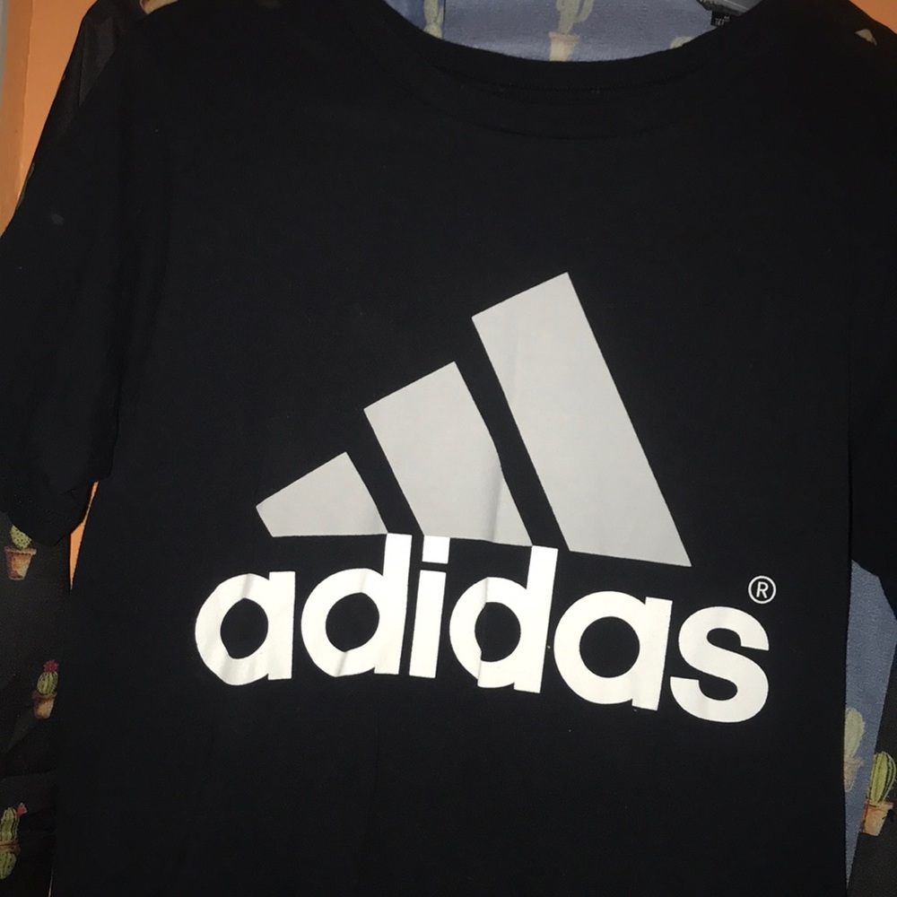 Adidas T-Shirt